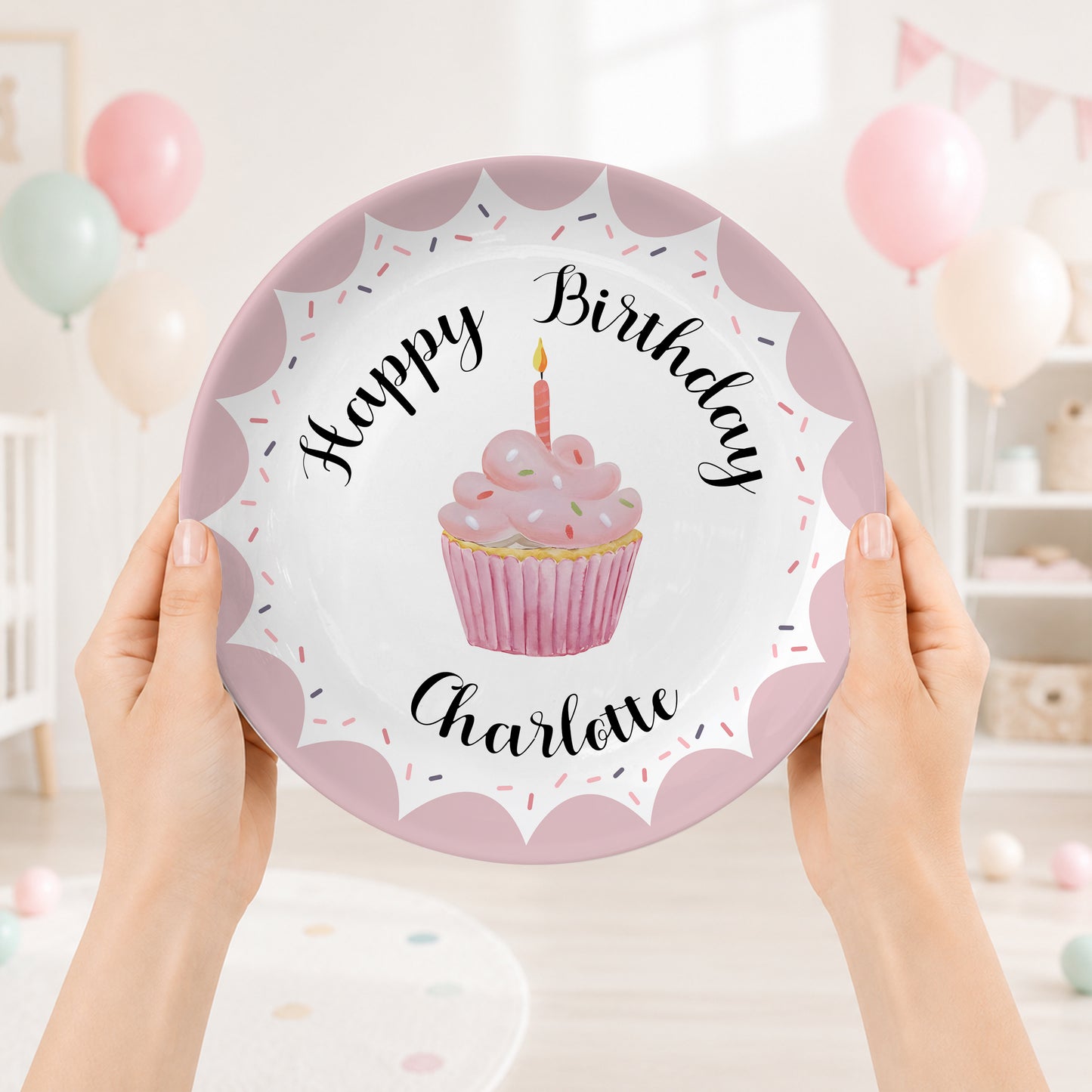 Scallop Cupcake Personalized Birthday Plate P62QXN0