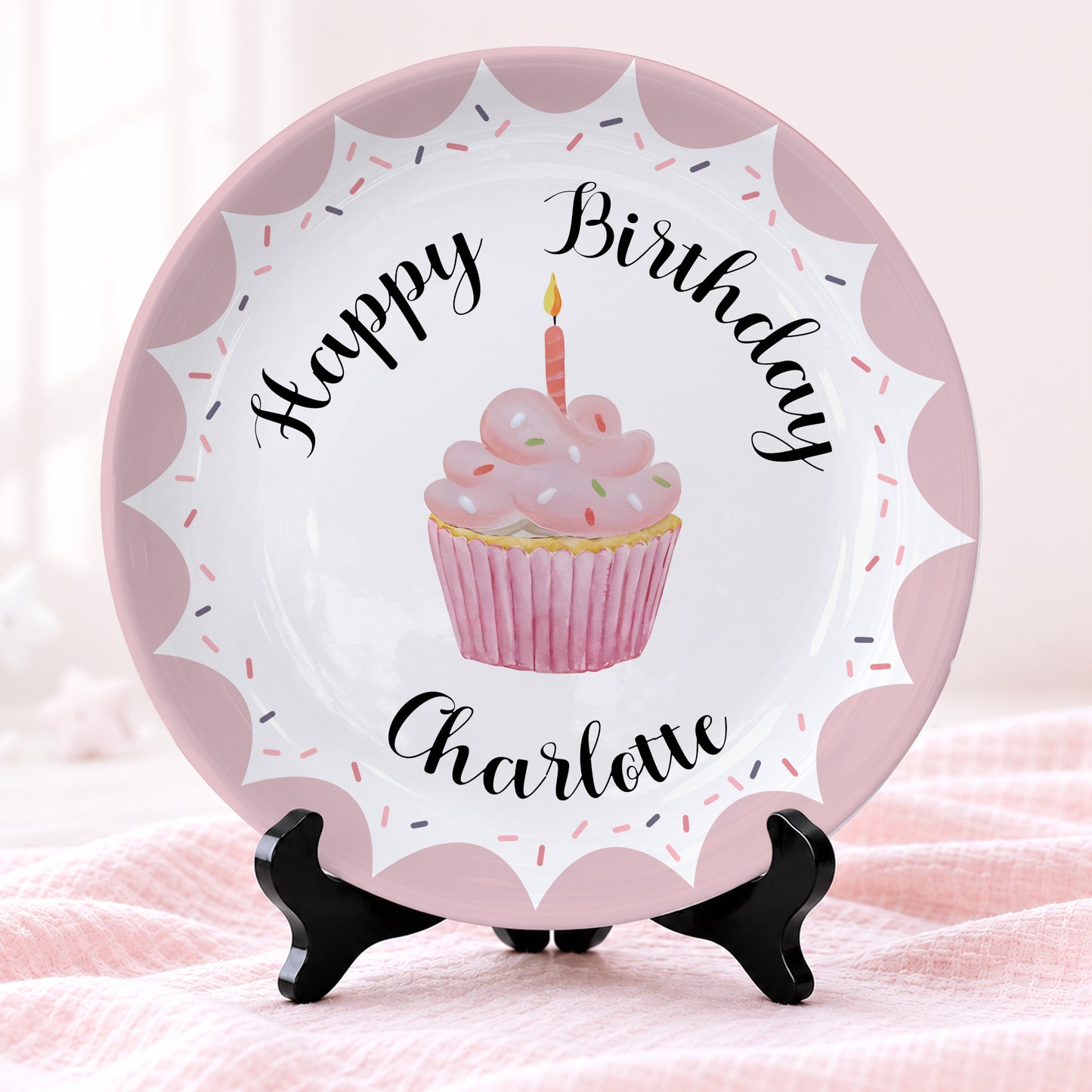 Scallop Cupcake Personalized Birthday Plate P62QXN0